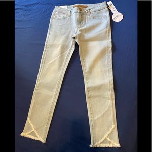 Joes Jeans Girls Stretch Denim w/ Frayed Tulip Hem